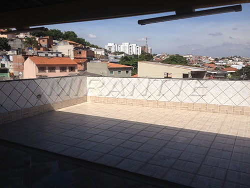 Sobrado com 4 quartos em Vila Miriam