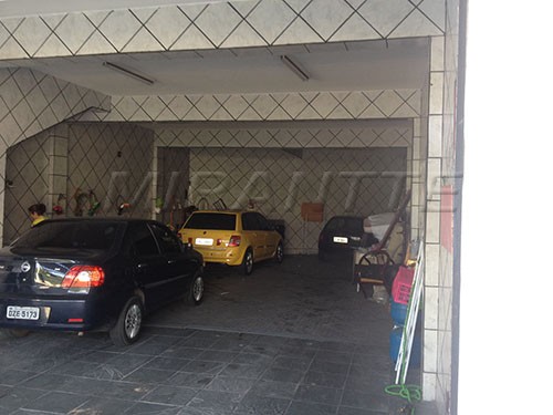 Sobrado com 4 quartos em Vila Miriam