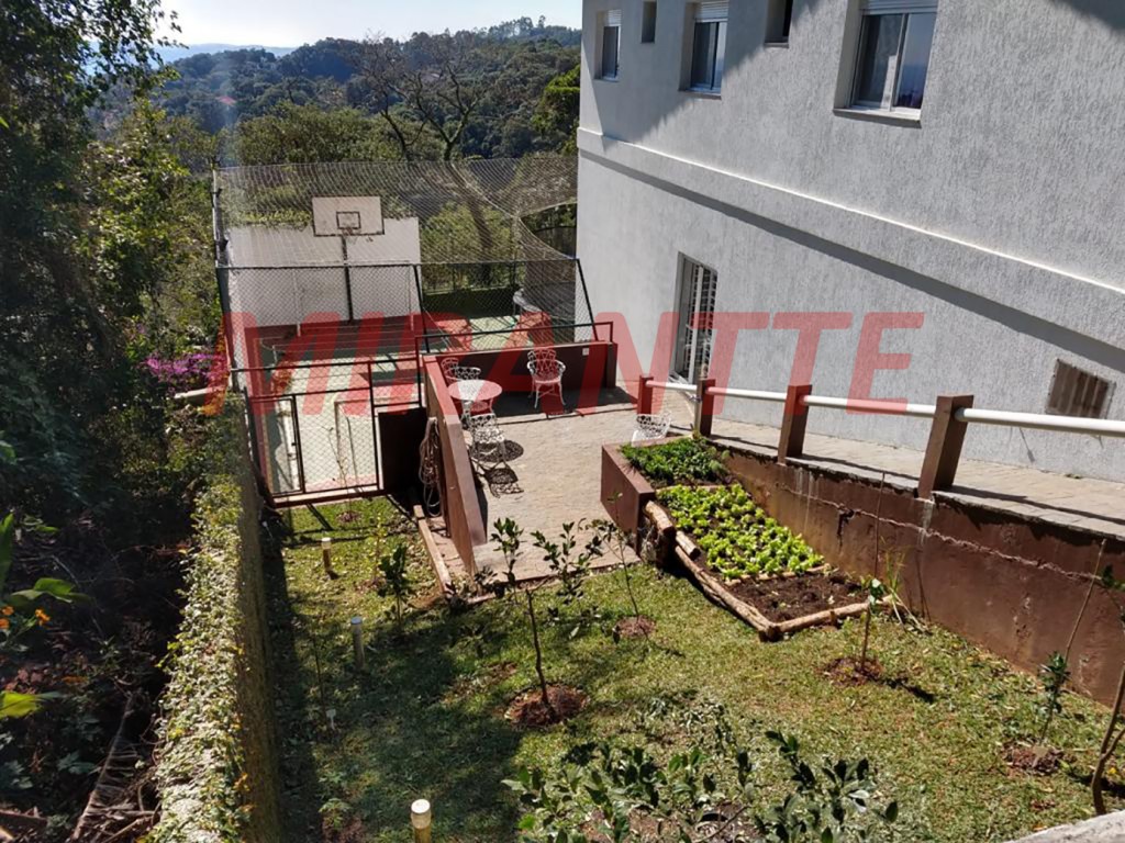 Sobrado de 555m² com 3 quartos em Serra da Cantareira
