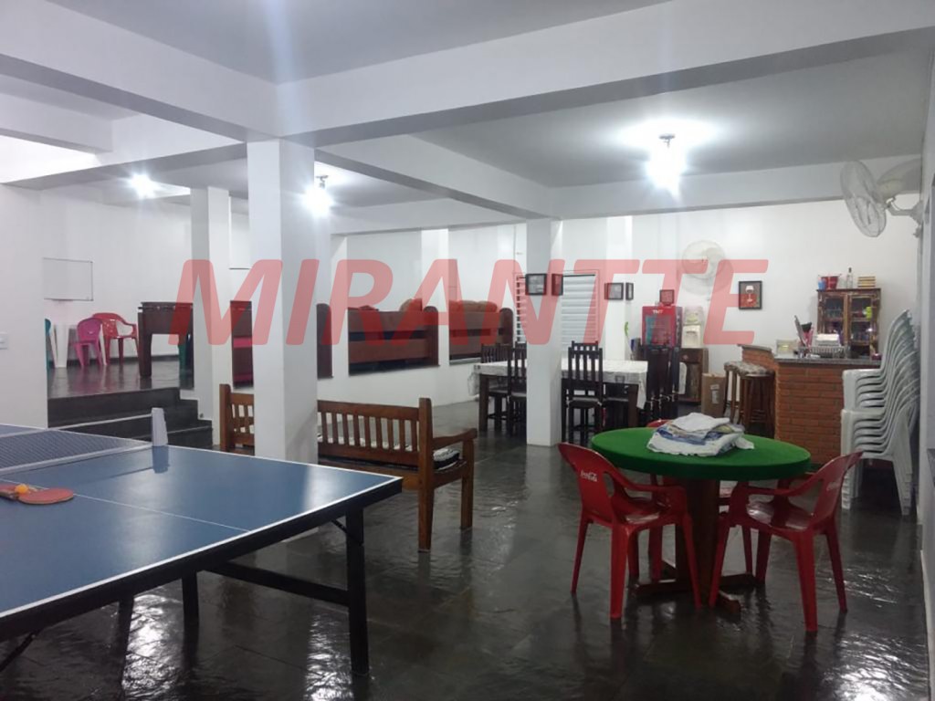 Sobrado de 555m² com 3 quartos em Serra da Cantareira