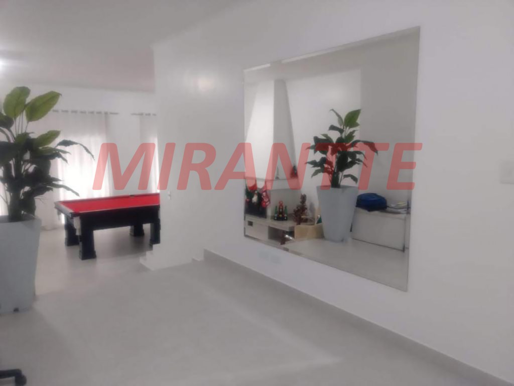 Sobrado de 555m² com 3 quartos em Serra da Cantareira