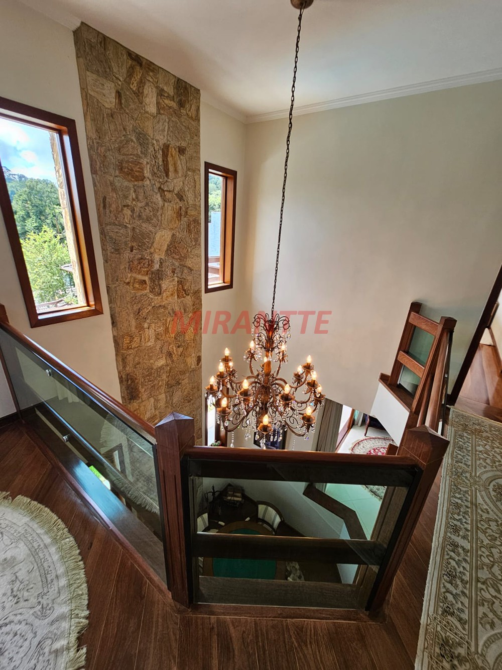 Sobrado de 380m² com 3 quartos em Serra Da Cantareira