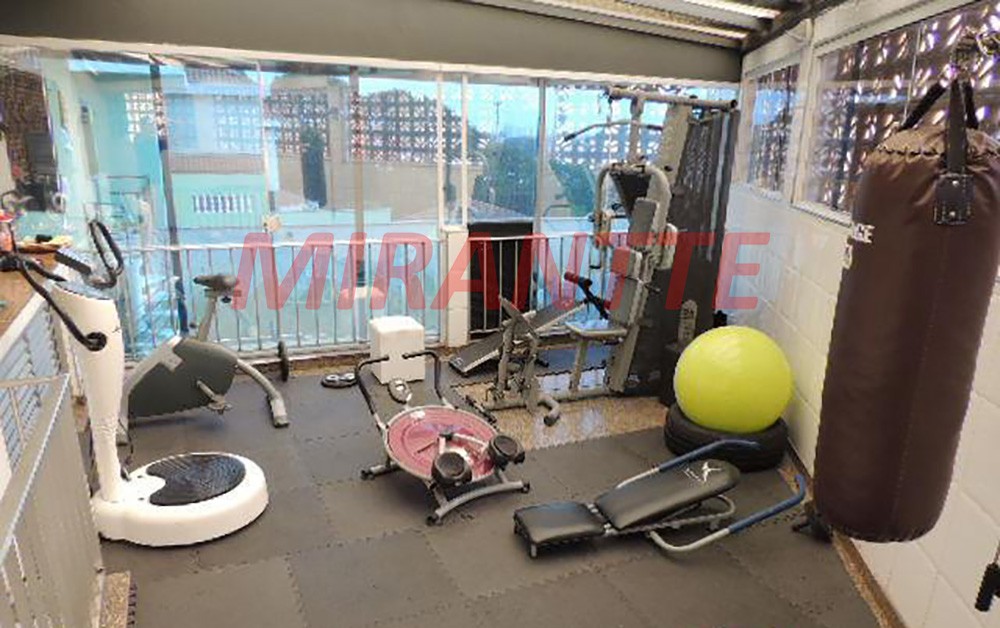 Sobrado de 565m² com 6 quartos em Parque Novo Mundo