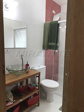 Sobrado com 4 quartos em Vila Medeiros