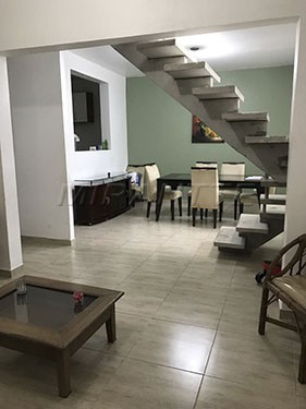 Sobrado com 4 quartos em Vila Medeiros