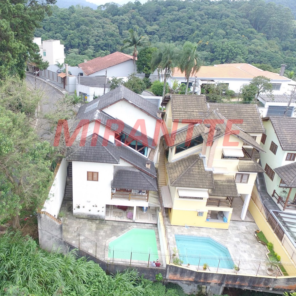 Sobrado com 5 quartos em Tucuruvi
