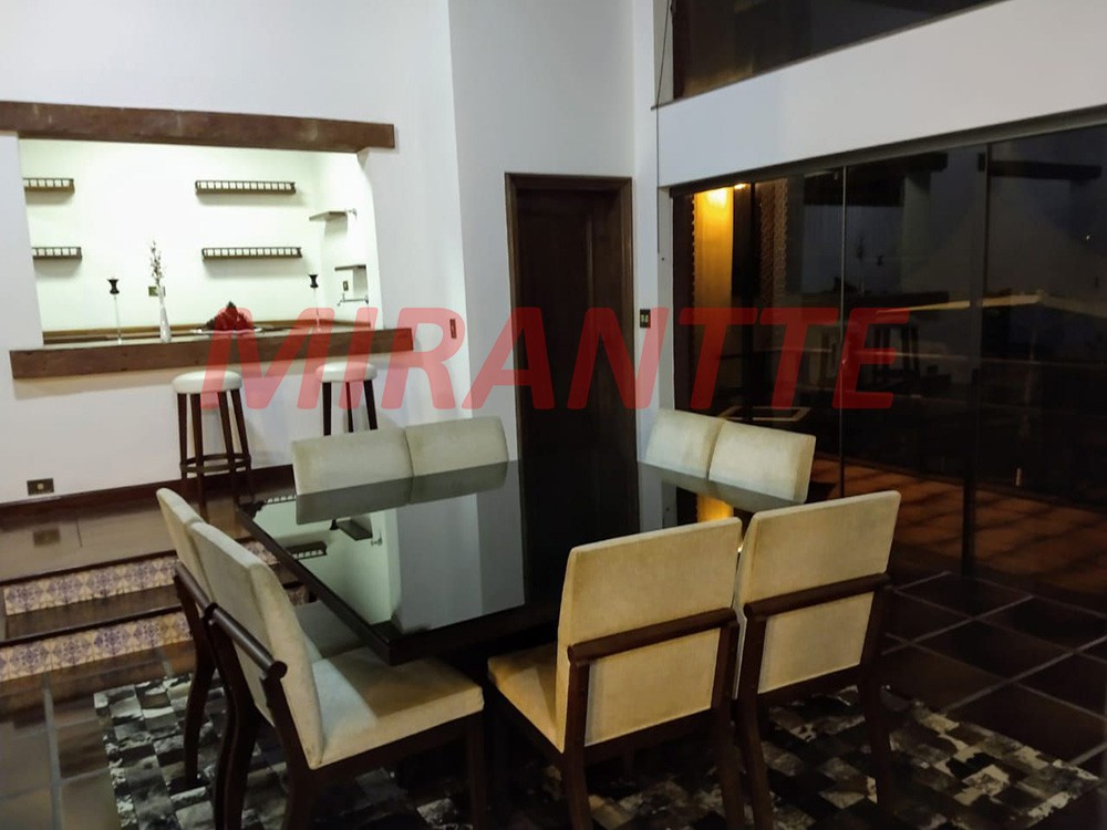 Sobrado de 795m² com 4 quartos em Jardim São Bento