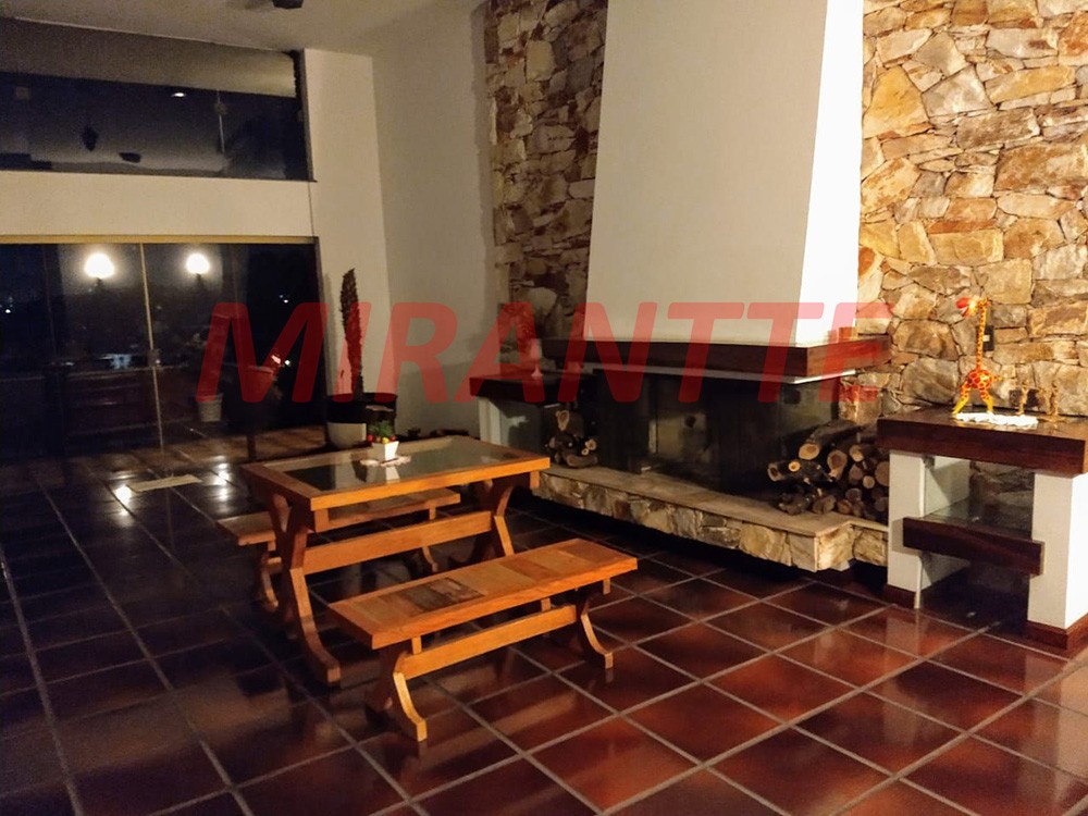 Sobrado de 795m² com 4 quartos em Jardim São Bento