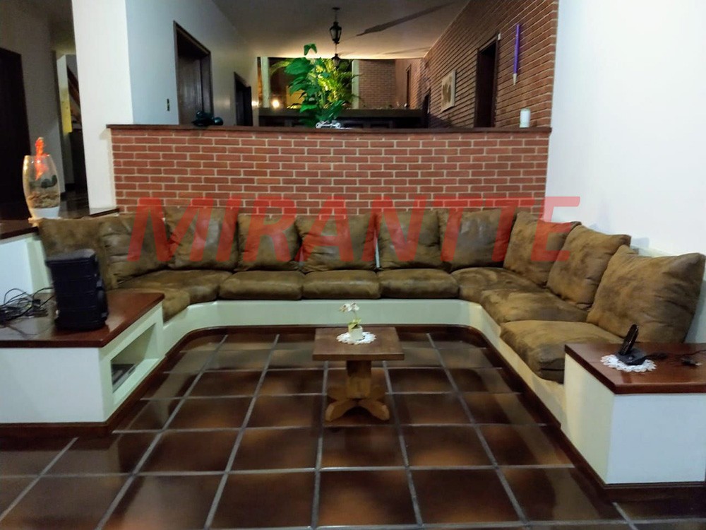 Sobrado de 795m² com 4 quartos em Jardim São Bento