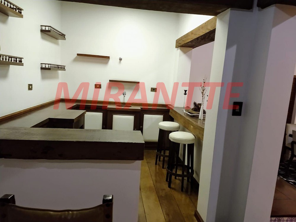 Sobrado de 795m² com 4 quartos em Jardim São Bento