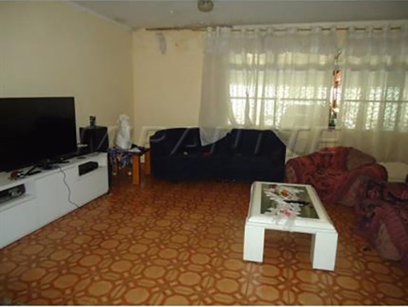 Casa terrea com 3 quartos em Jardim Santa Cruz