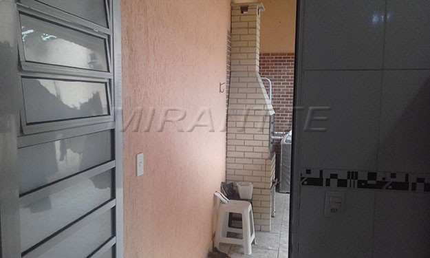 Sobrado de 208m² com 3 quartos em Furnas