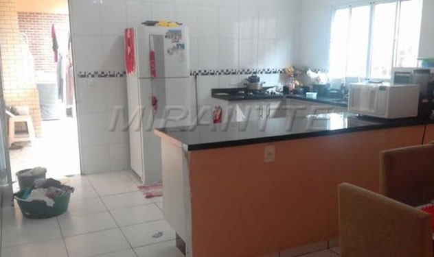 Sobrado de 208m² com 3 quartos em Furnas