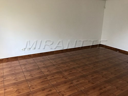 Comercial de 40m² em Santana