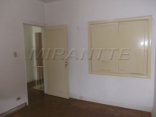 Sobrado de 130m² com 2 quartos em Jardim São Paulo