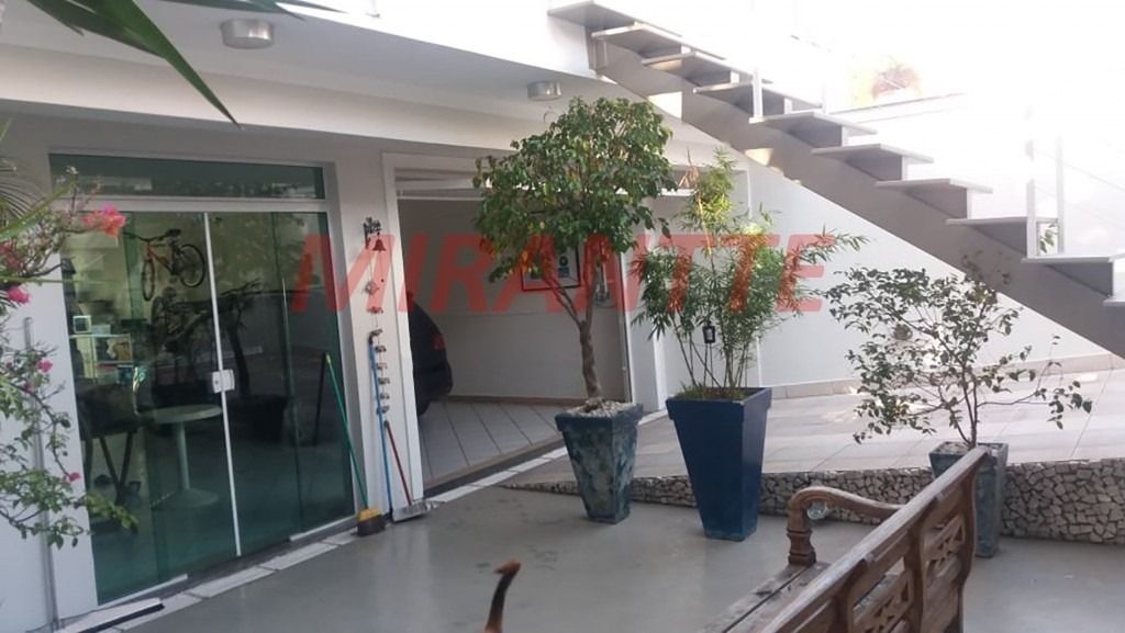 Sobrado de 231m² com 3 quartos em Parada Inglesa