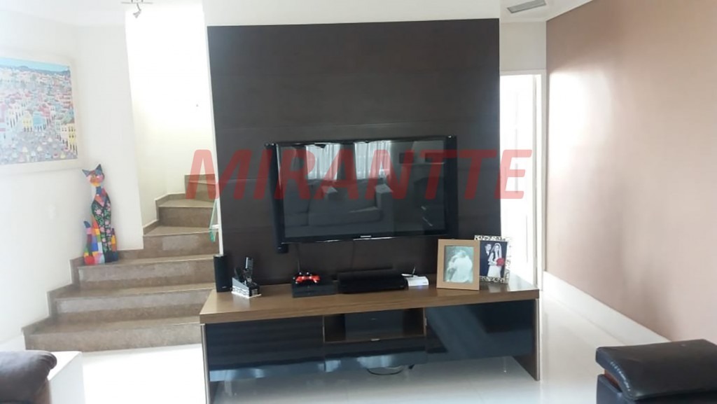 Sobrado de 231m² com 3 quartos em Parada Inglesa