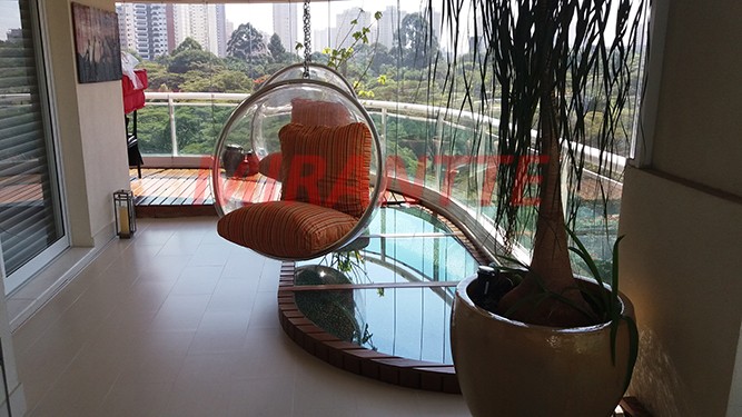 Apartamento de 355m² com 4 quartos em Jardim Analia Franco
