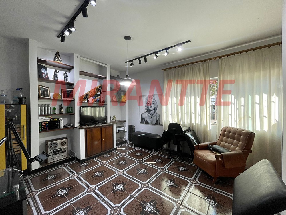 Casa terrea de 191m² com 3 quartos em Vila Irmaos Arnoni