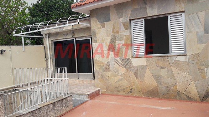 Casa terrea de 240m² com 3 quartos em Chora Menino