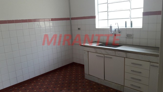 Casa terrea de 240m² com 3 quartos em Chora Menino