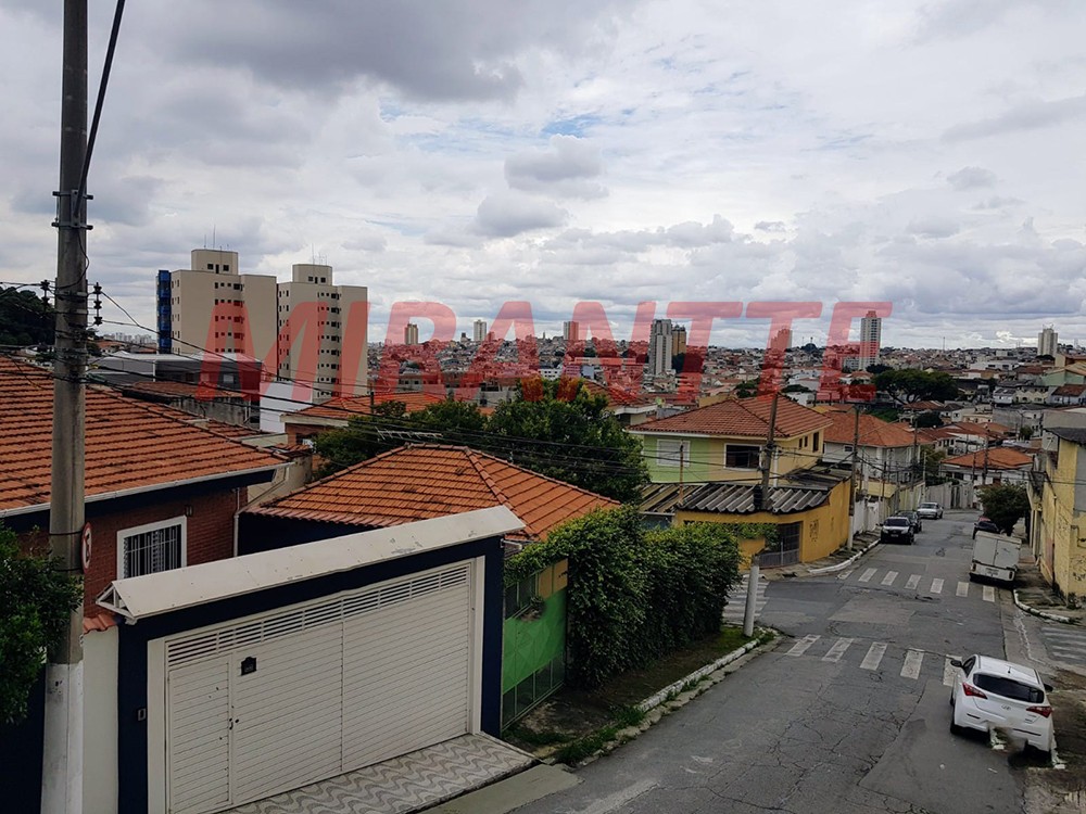 Casa terrea com 3 quartos em Vila Gustavo