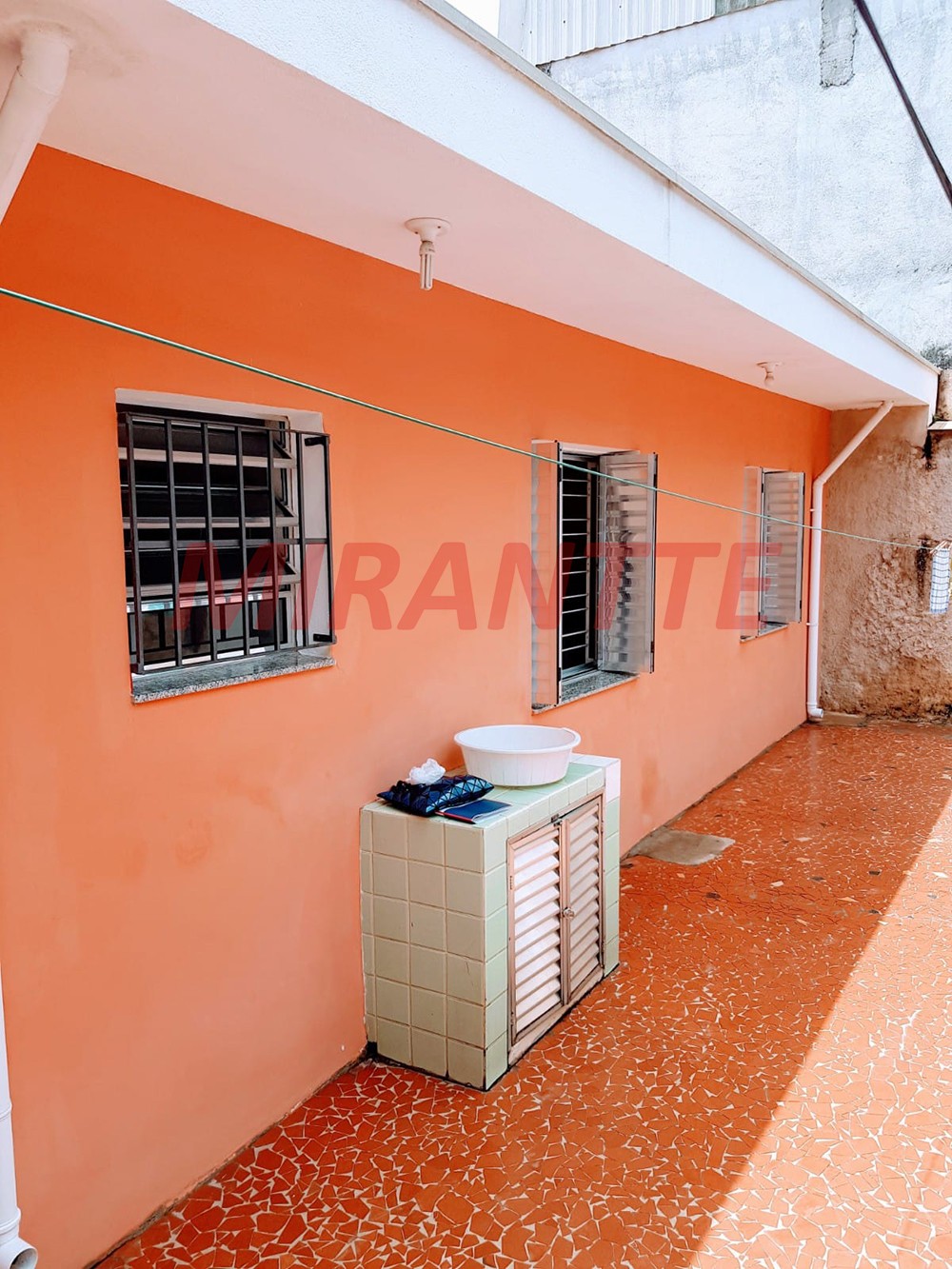 Casa terrea com 3 quartos em Vila Gustavo