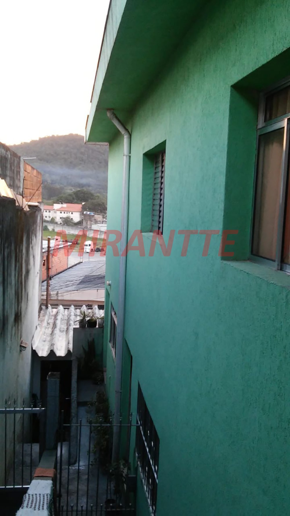 Sobrado com 5 quartos em Vila Zilda