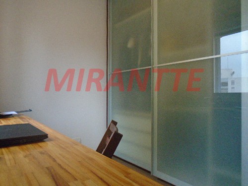 Apartamento com 2 quartos em Itaim Bibi