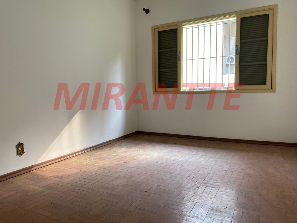 Sobrado de 160m² com 3 quartos em Santana