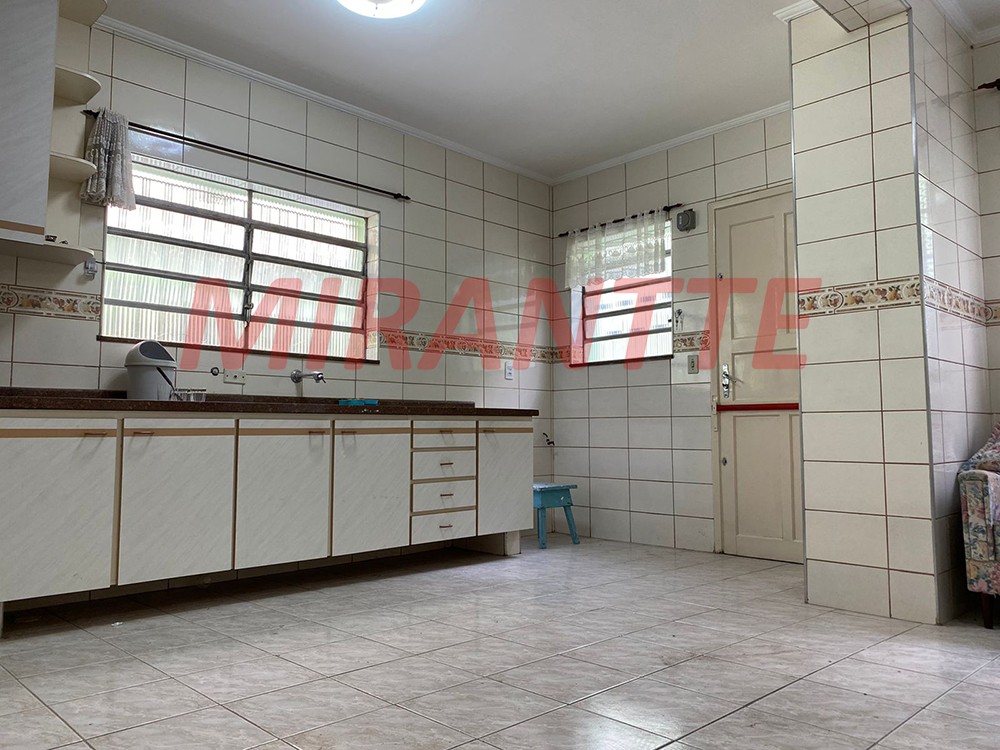Sobrado de 160m² com 3 quartos em Santana