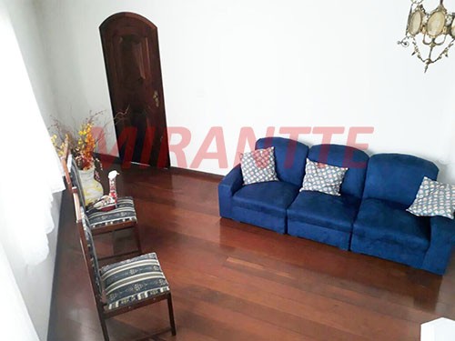 Sobrado de 300m² com 3 quartos em Vila Aurora