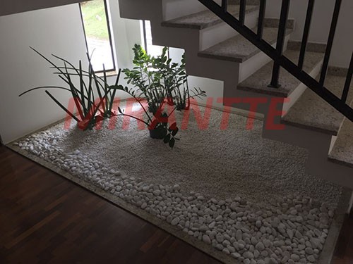 Sobrado de 400m² com 5 quartos em Centro