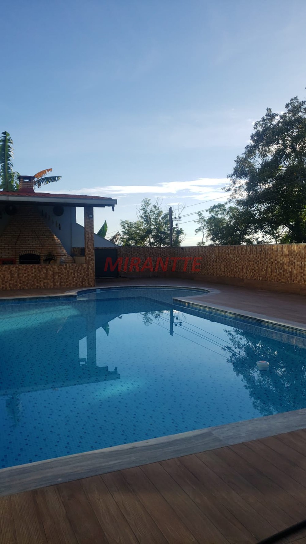 Sobrado de 215m² com 5 quartos em PARQUE PETROPOLIS