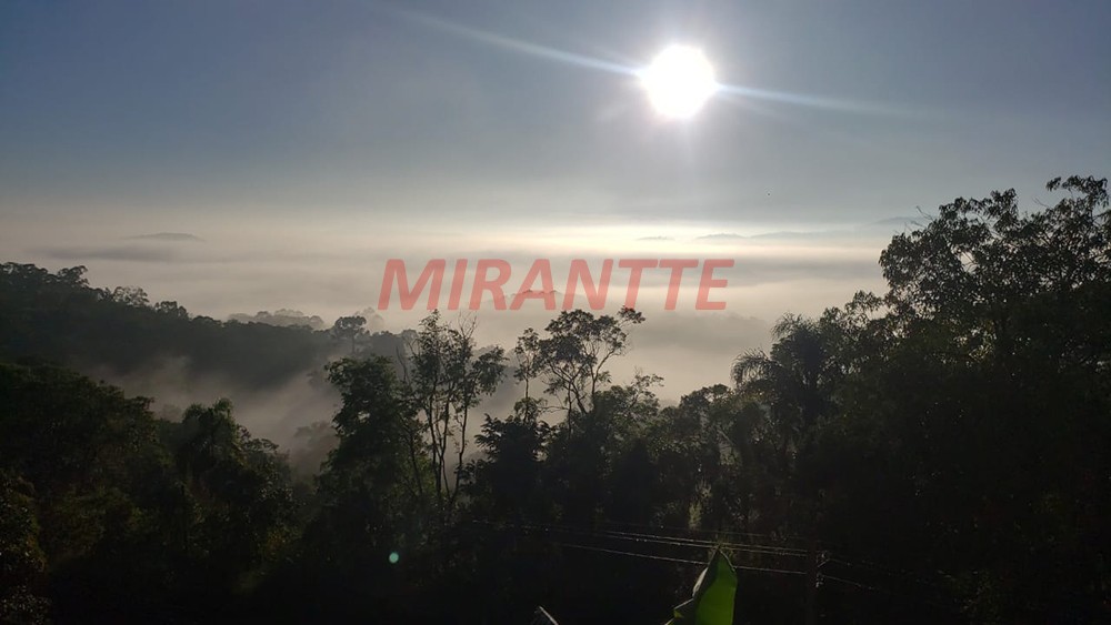 Sobrado de 215m² com 5 quartos em PARQUE PETROPOLIS