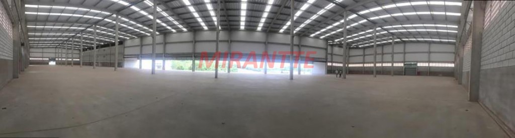 Galpao de 9088m² em Centro