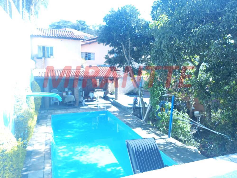 Casa terrea de 300m² com 4 quartos em Horto Florestal