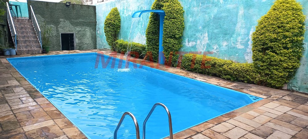 Casa terrea de 300m² com 4 quartos em Horto Florestal