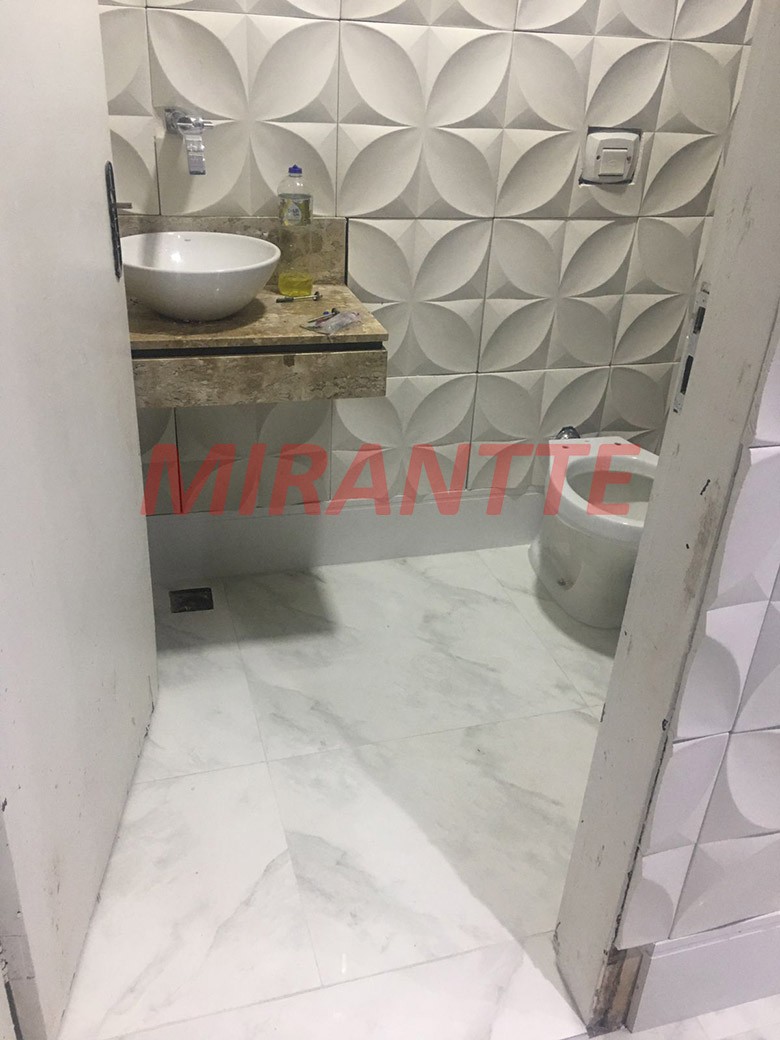 Sobrado de 300m² com 5 quartos em Horto Florestal