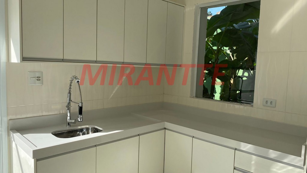 Sobrado de 300m² com 5 quartos em Horto Florestal