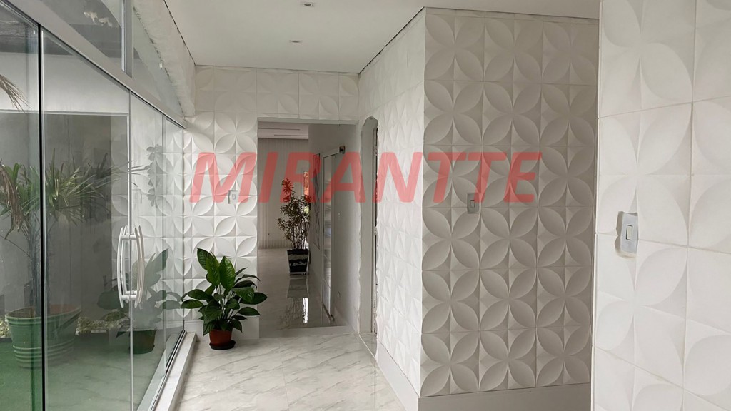 Sobrado de 300m² com 5 quartos em Horto Florestal
