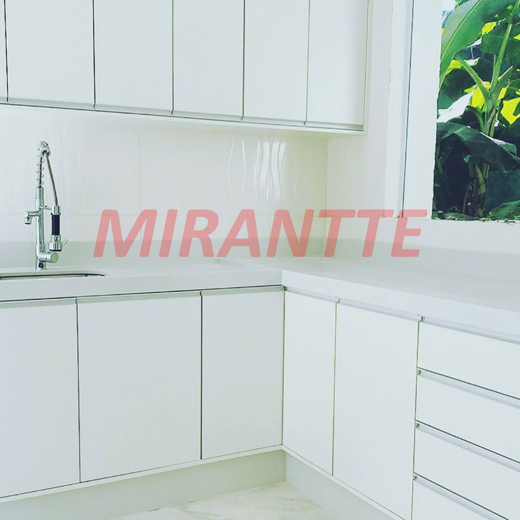 Sobrado de 300m² com 5 quartos em Horto Florestal