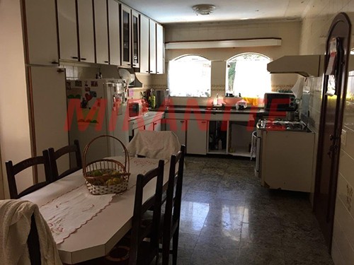 Sobrado de 300m² com 4 quartos em Palmas Do Tremembé