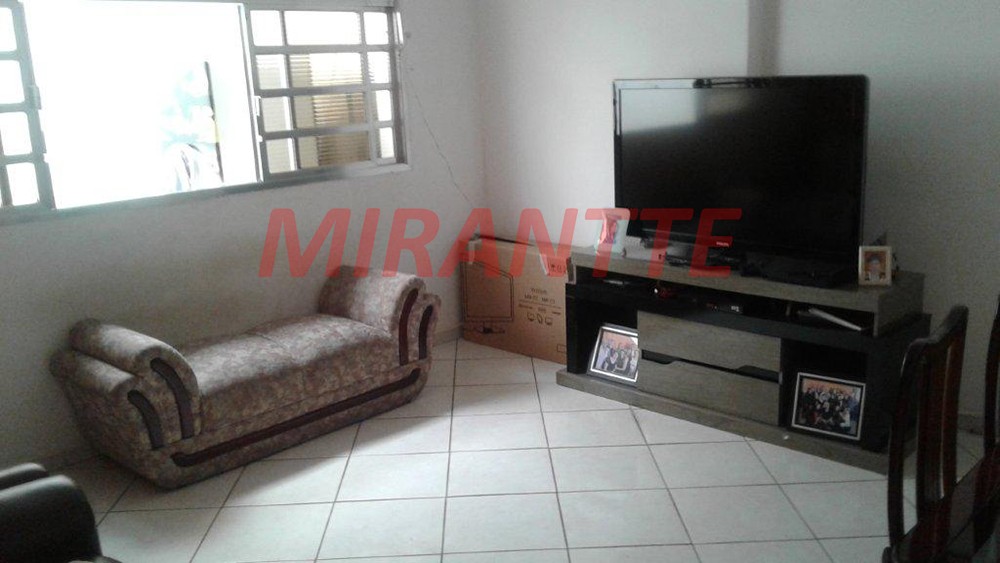 Sobrado de 250m² com 4 quartos em Santana