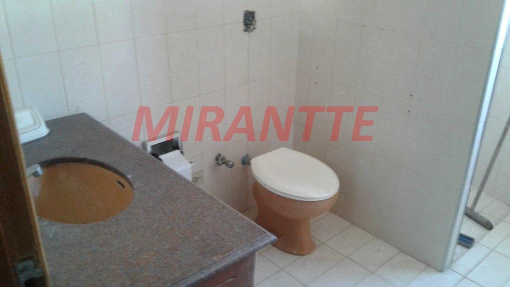 Sobrado de 250m² com 4 quartos em Santana