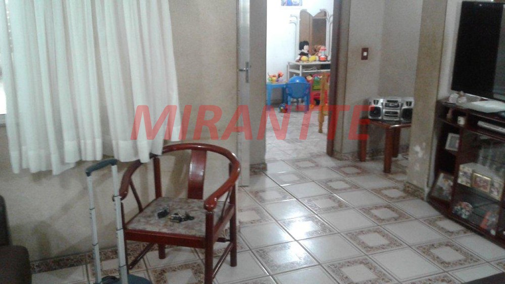 Sobrado de 250m² com 4 quartos em Santana