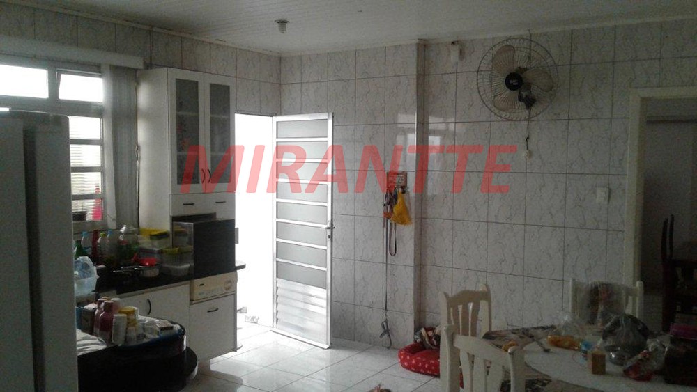 Sobrado de 250m² com 4 quartos em Santana