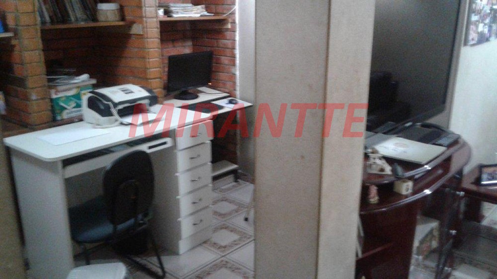 Sobrado de 250m² com 4 quartos em Santana