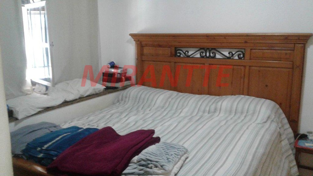 Sobrado de 250m² com 4 quartos em Santana
