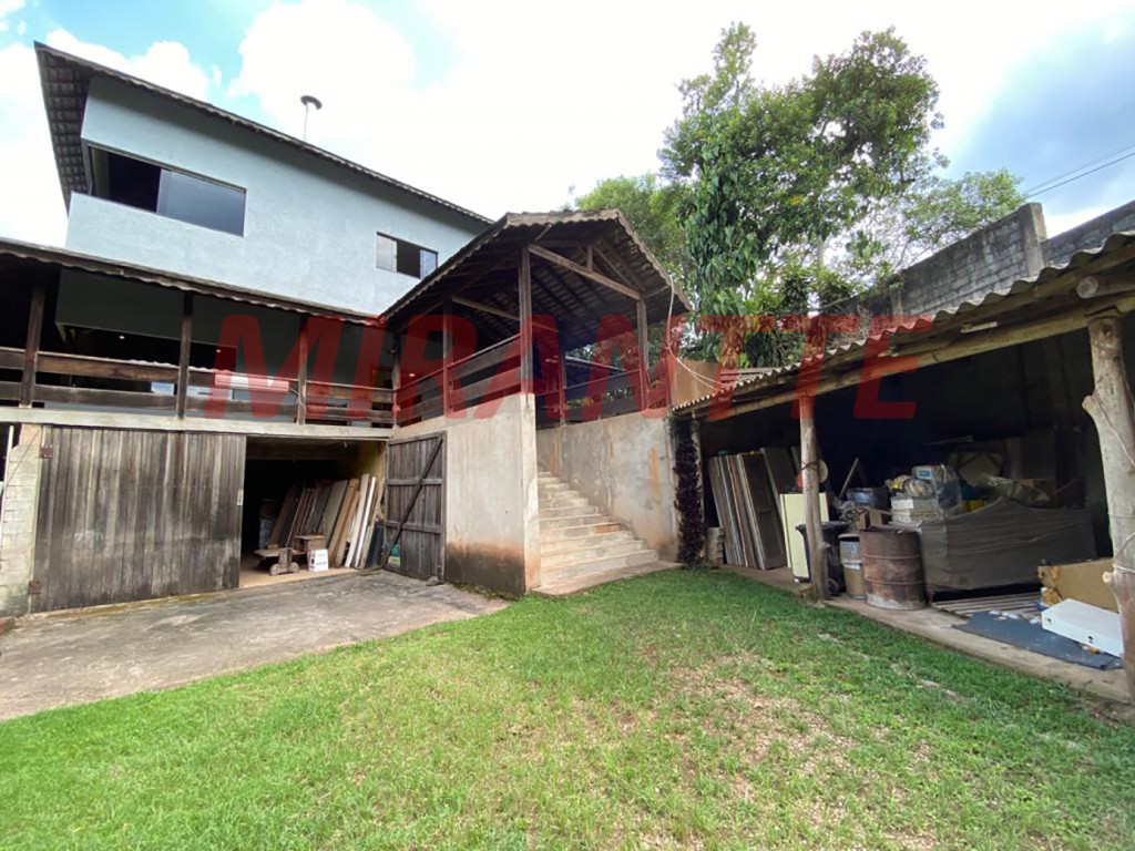 Sobrado de 750m² com 5 quartos em Serra Da Cantareira